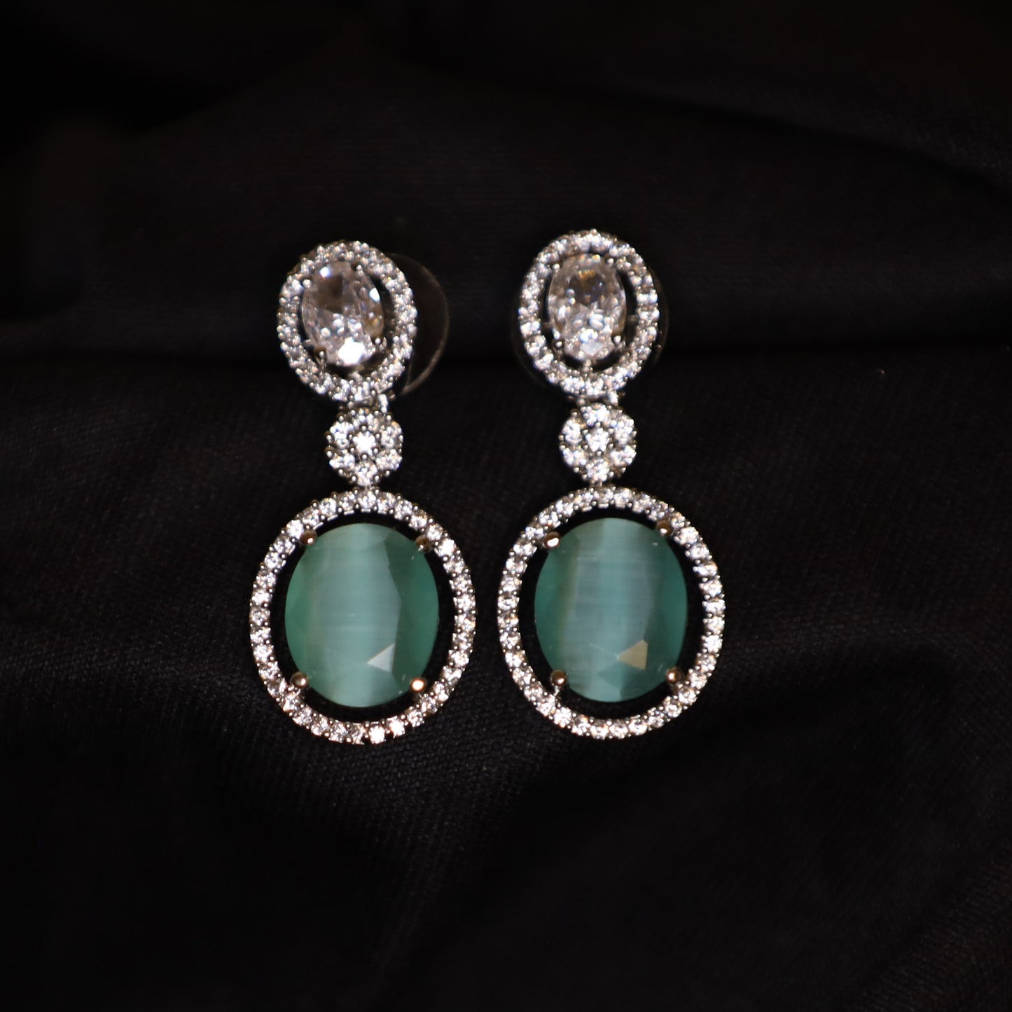 Mint Myra Danglars