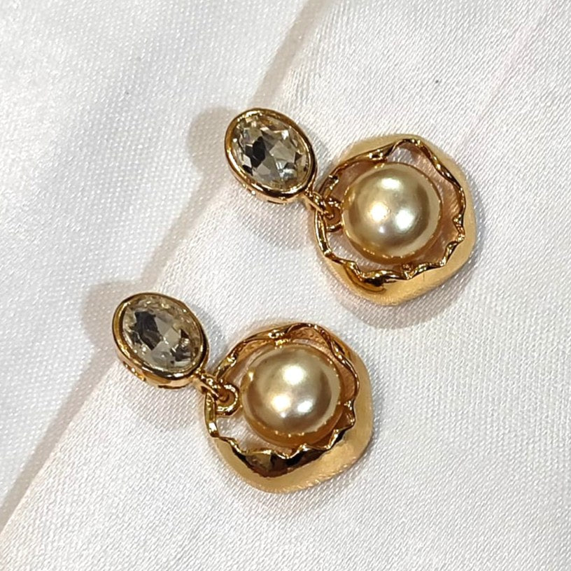 Gold Ammy Earrings