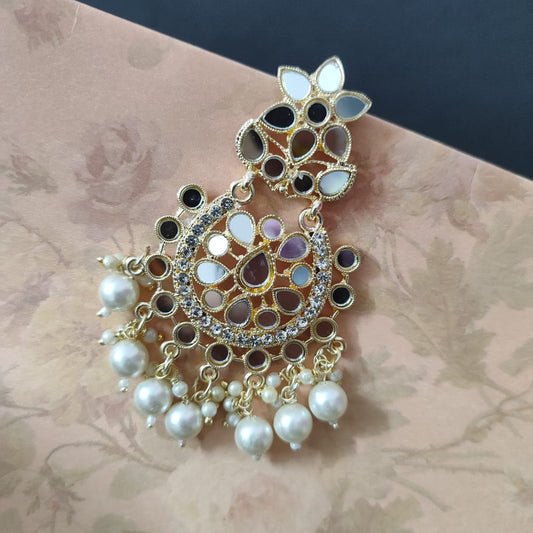 Ivory Aruna2 Earrings